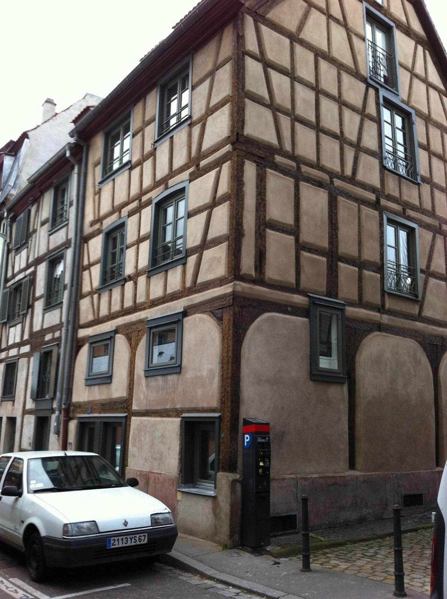 Appartements Au-Dessus Du... Страсбург Экстерьер фото